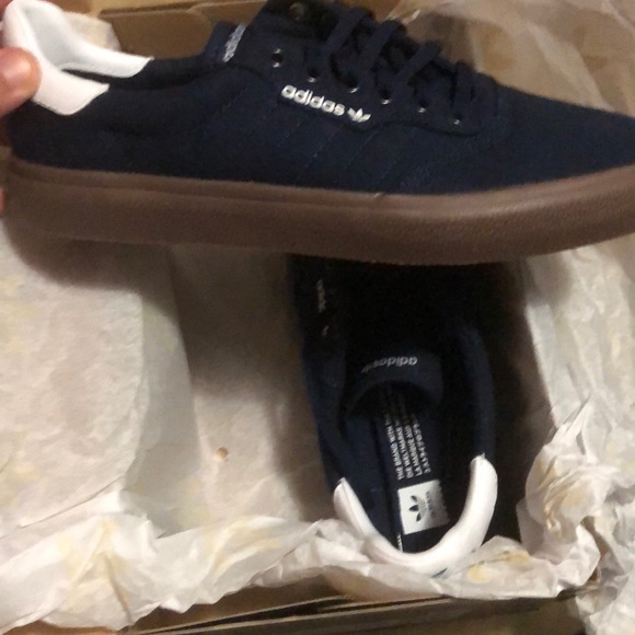 Bran new in box - Picture 3 of 5